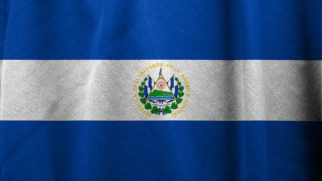 Bandera de El Salvador